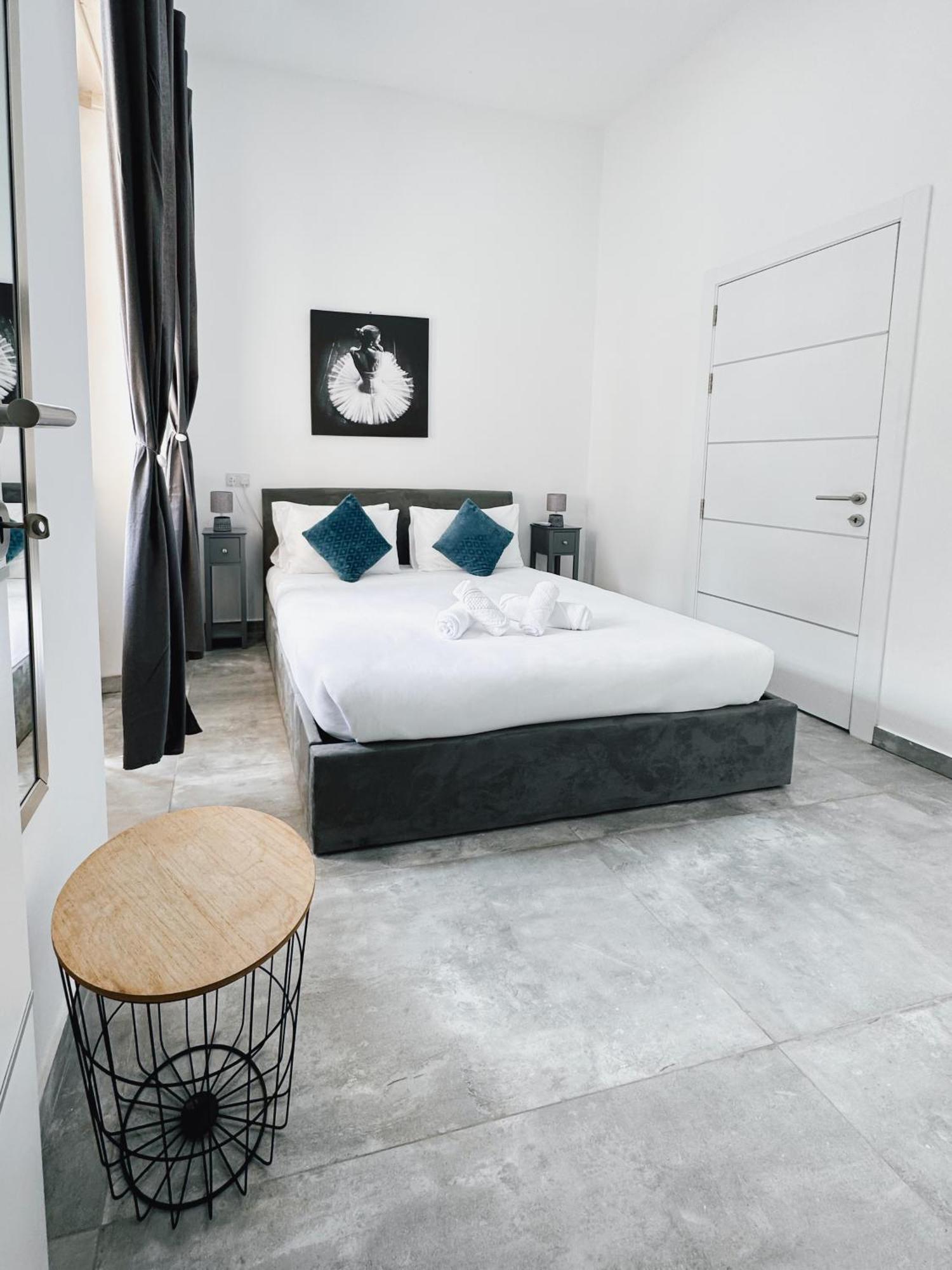Valletta Waterfront 2 Beds Flat By Arcobnb Ил-Фурияна Екстериор снимка